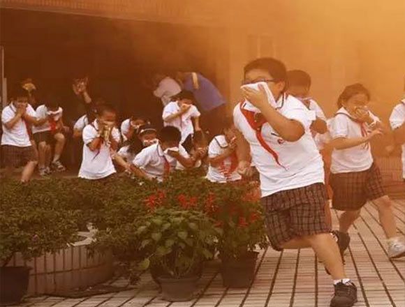 導(dǎo)致學(xué)?；馂?zāi)發(fā)生的9個(gè)主要原因